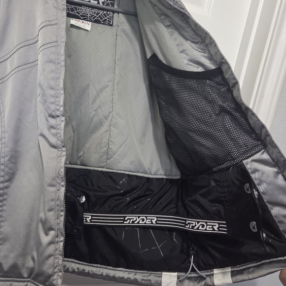 Spyder XT.L Girl Reflective Silver & White Waterproof Winter Ski Jacket Size 14 - Picture 12 of 16